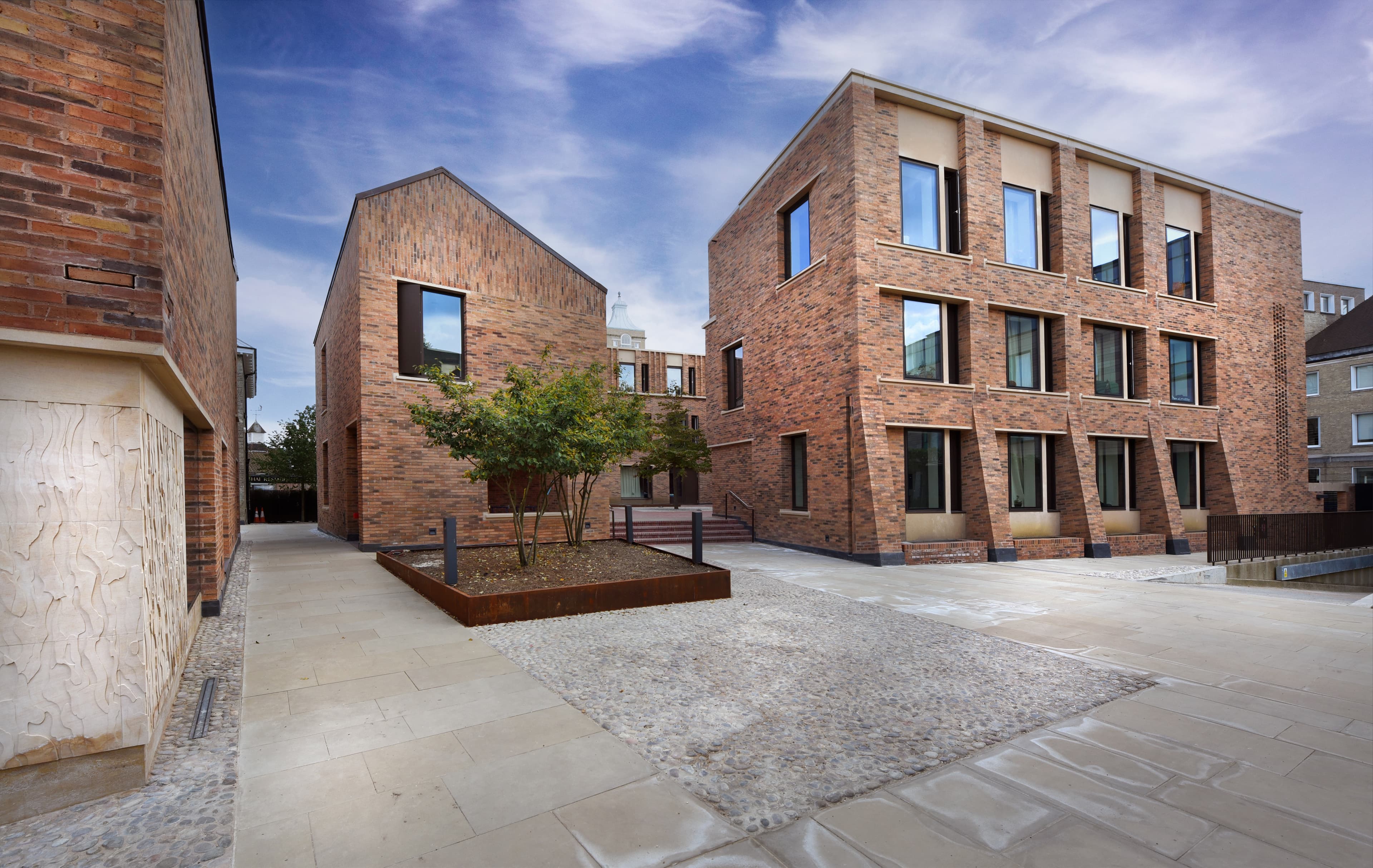 Buildings and grounds - Image 2