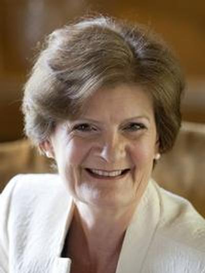 Photo of Dame Fiona Reynolds