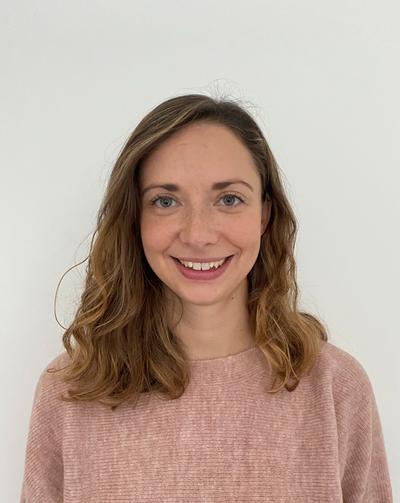 Photo of Professor Cassia Hare